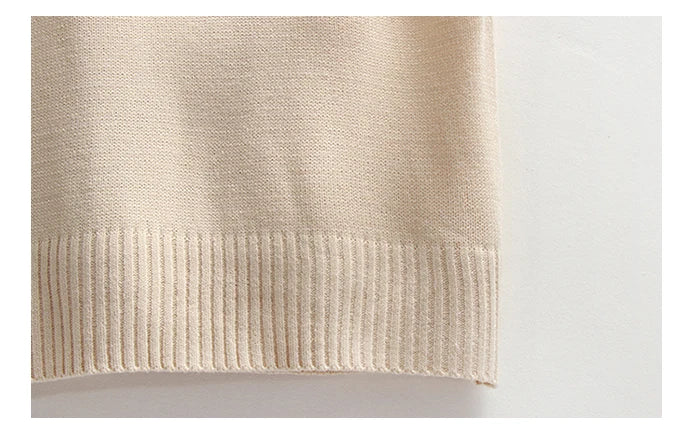 Sleeveless Knitted Sweater